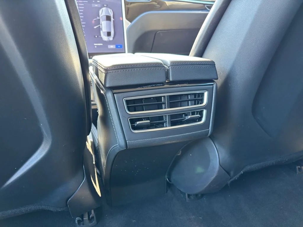 Used 2015 Gray Tesla 70D image 33