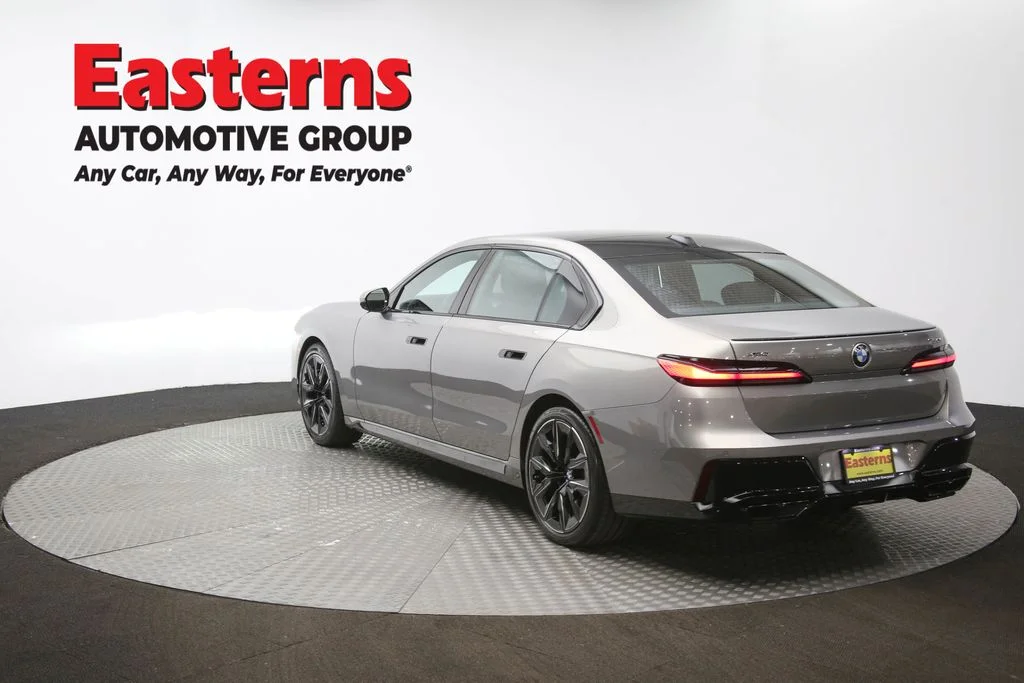Used 2023 Gray BMW 760i xDrive image 69