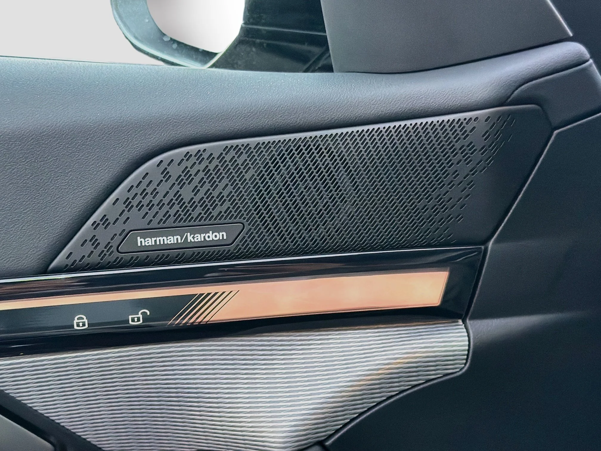 New 2027 Black Sapphire Metallic BMW 530i image 24