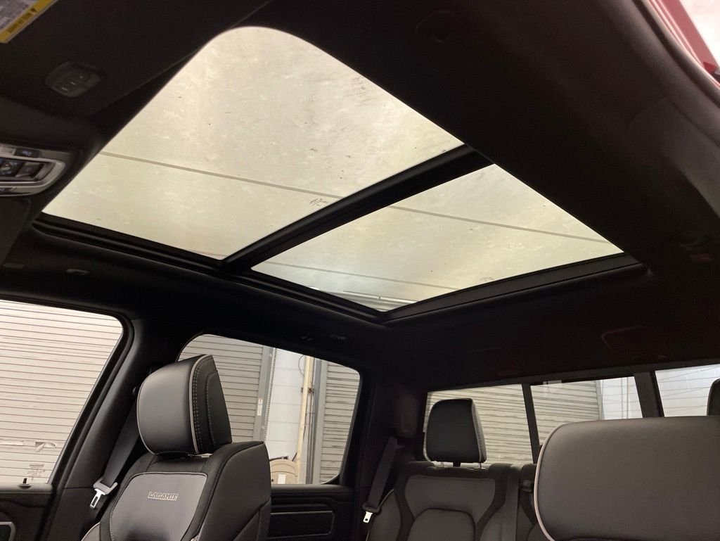New 2026 Molten Red Pearl-Coat Exterior Paint RAM Laramie image 19