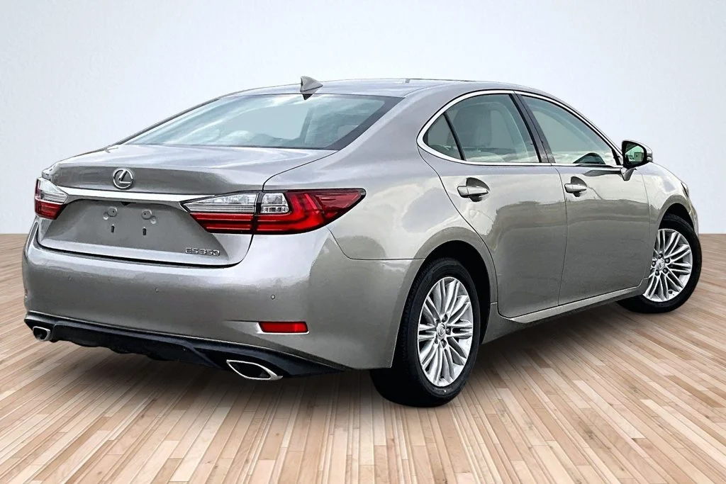 Used 2017 Silver Lexus 350 image 2