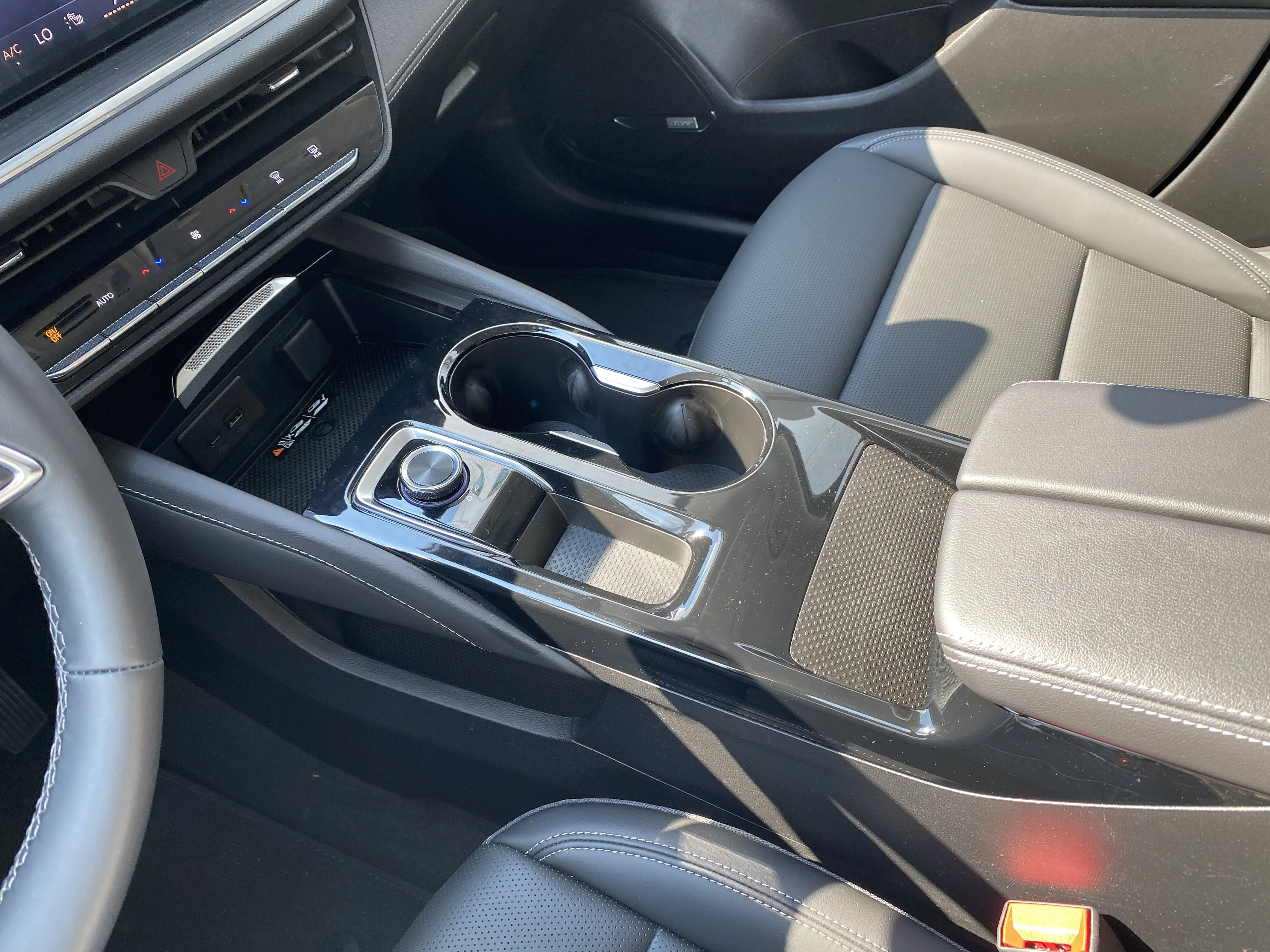 New 2026 EBONY TWILIGHT METALLIC Buick Preferred image 24