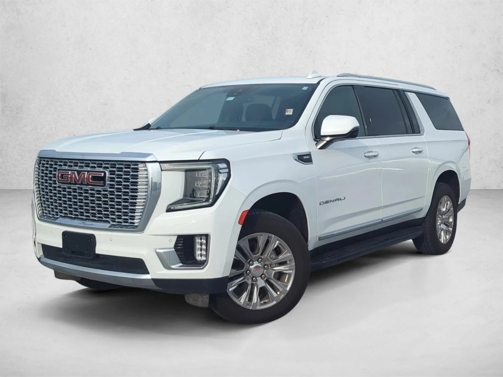 Used 2023 Summit White GMC Denali image 1