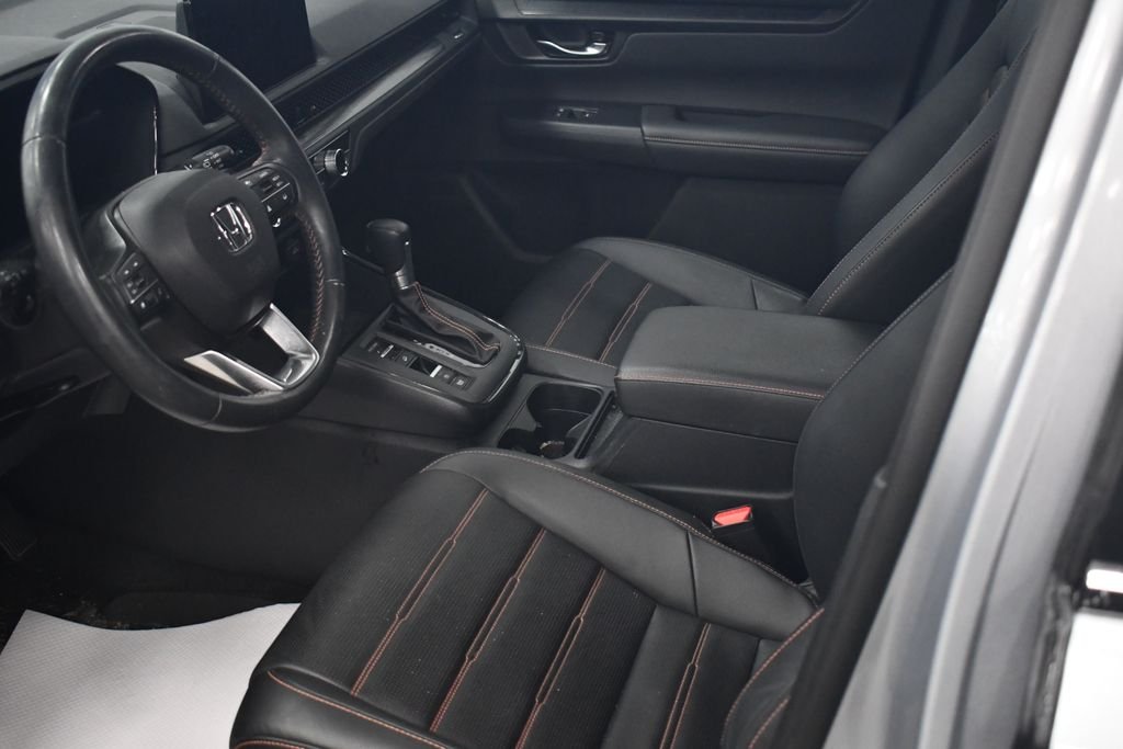 Certified Used 2025 Solar Silver Metallic Honda Sport-L image 6
