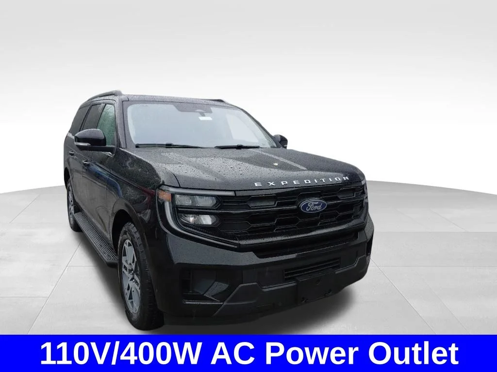 Used 2025 Black Metallic Ford Active image 4