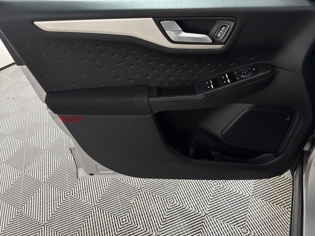 2020 Ford Escape S - Photo 10