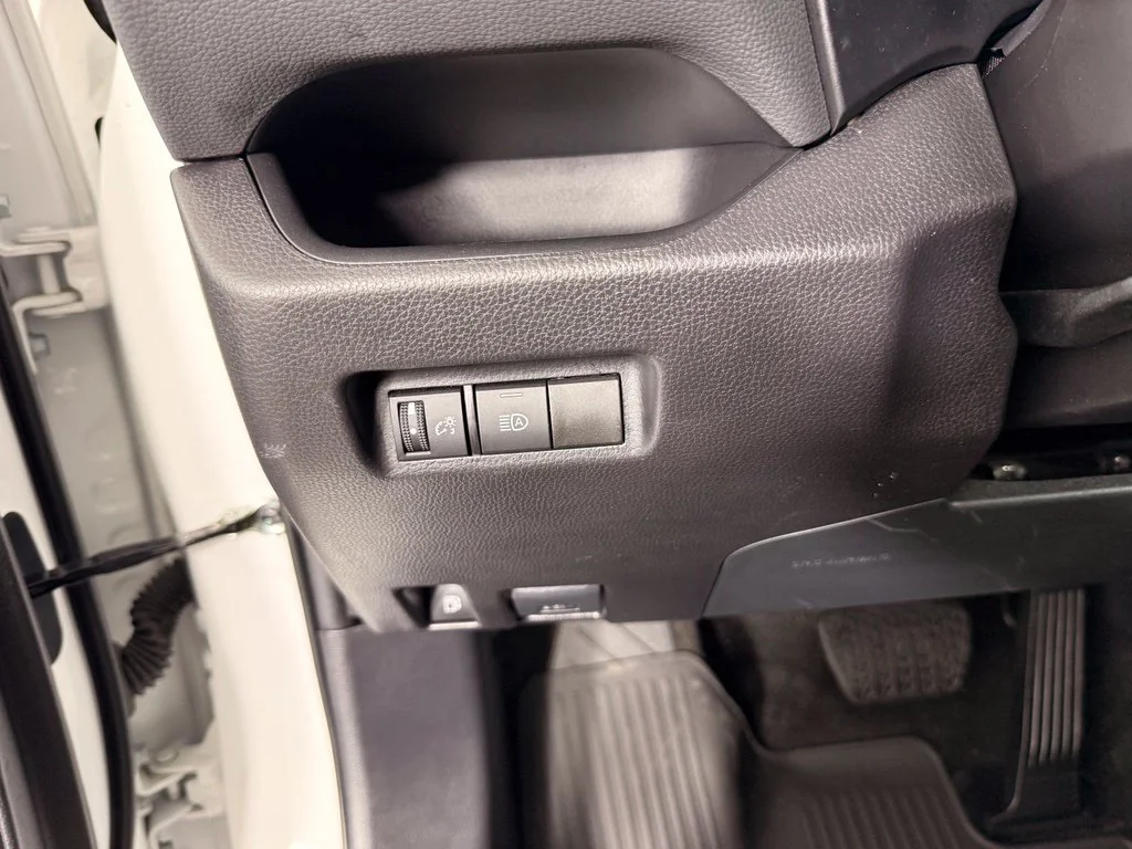 Used 2025 White Toyota XLE image 23