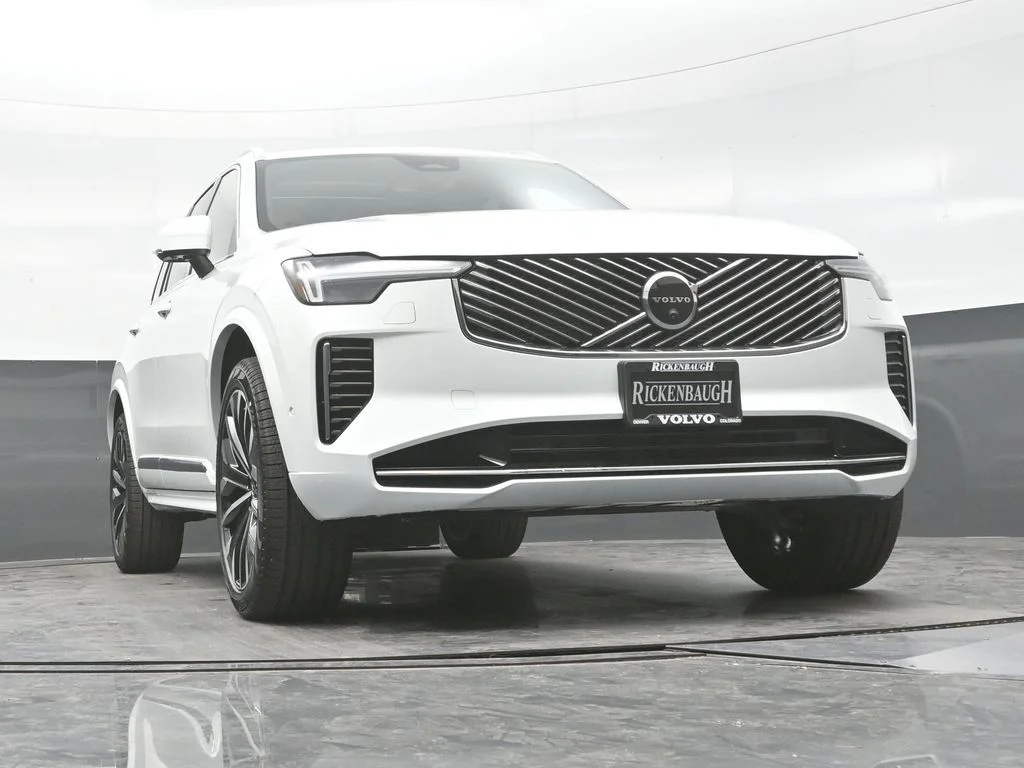 New 2026 Crystal White Volvo Plus image 21