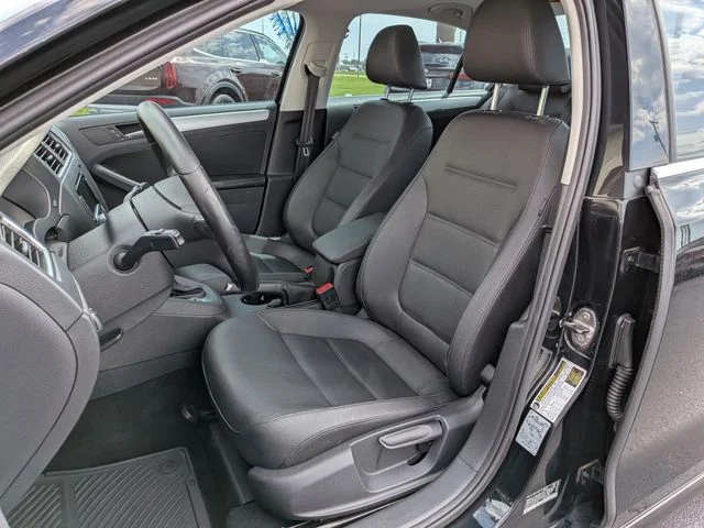 Used 2012 Black Volkswagen TDI image 12