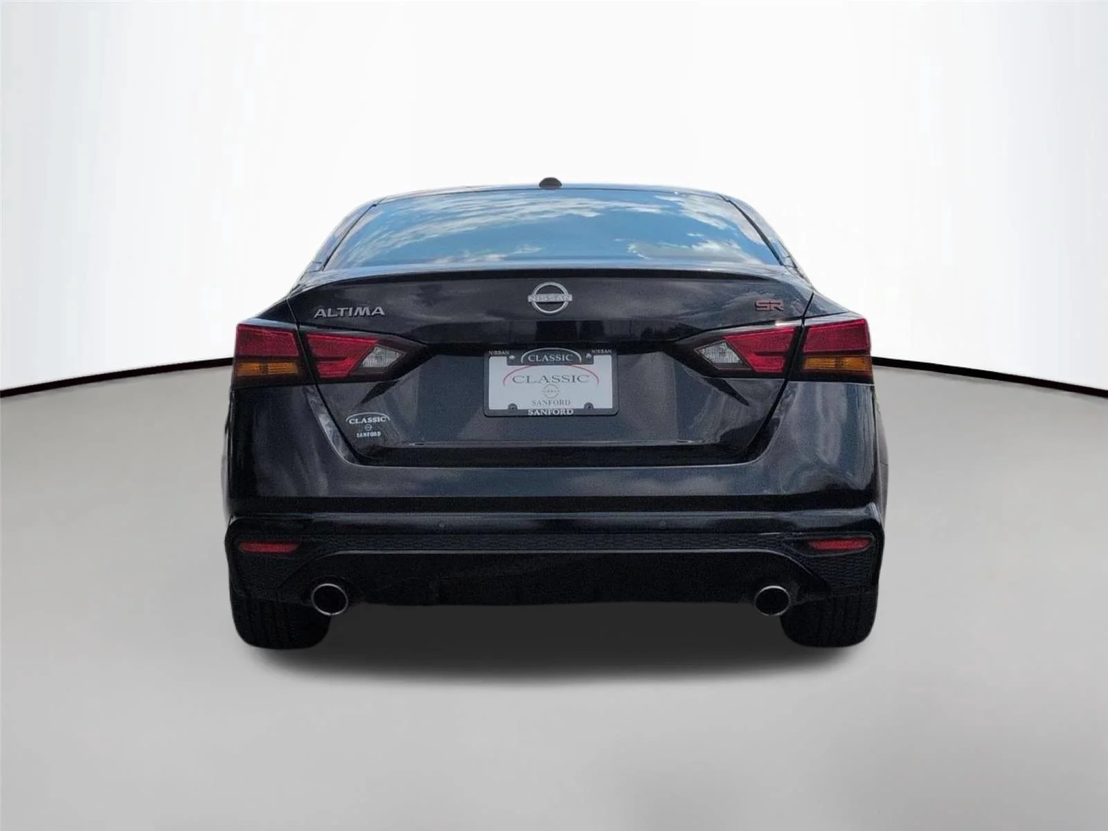 Used 2024 Super Black Nissan 2.5 SR image 4
