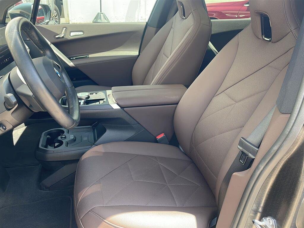 Certified Used 2024 Storm Bay Metallic BMW xDrive50 image 3