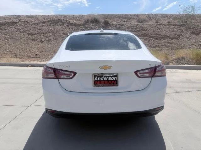 Used 2022 White Chevrolet LT image 7