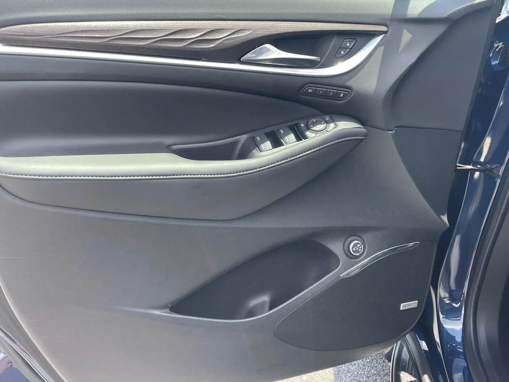 Used 2022 Blue Buick Avenir image 13