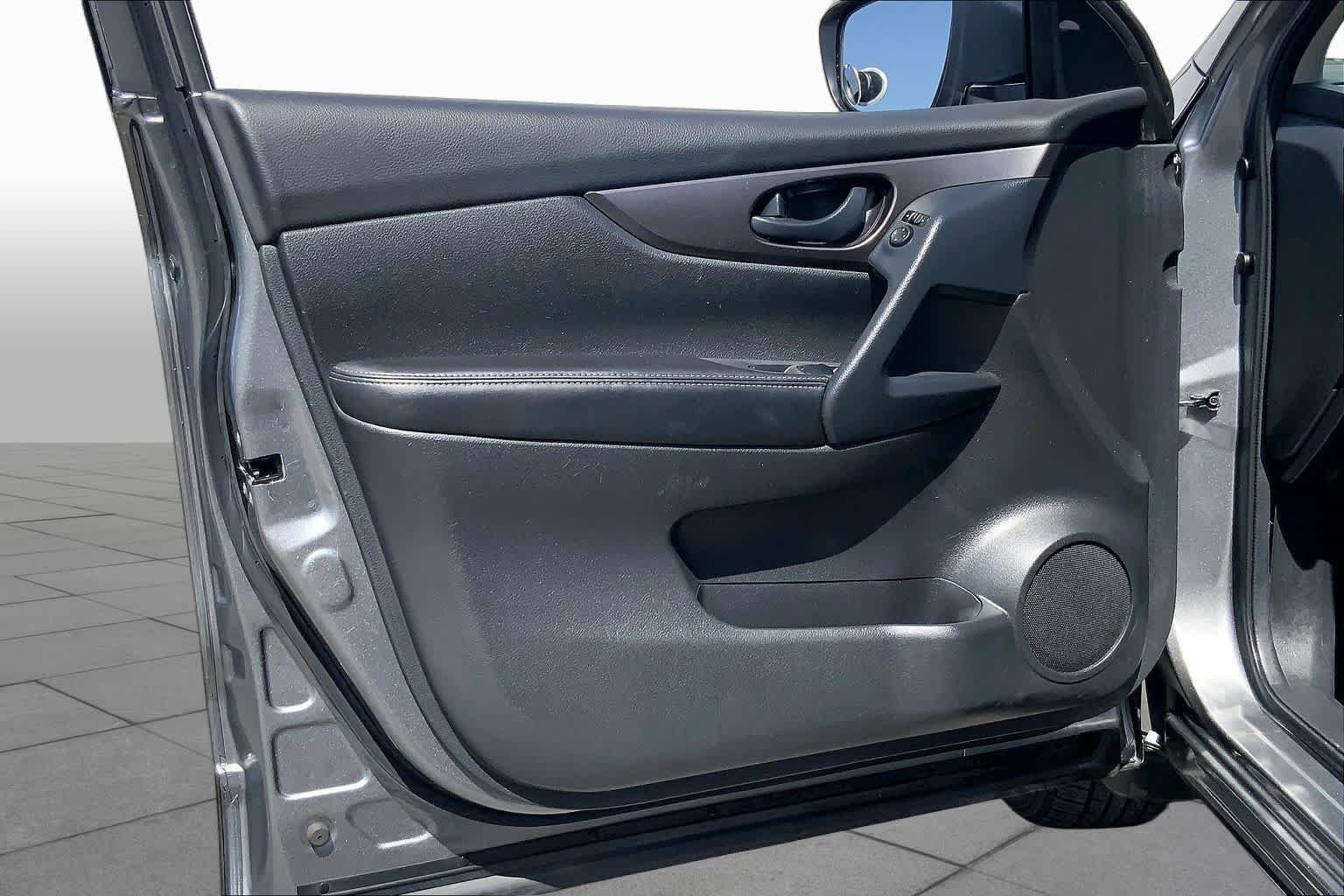 Used 2021 Gun Metallic Nissan S image 17
