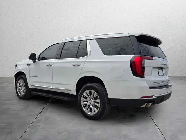 Used 2025 White GMC Denali image 3