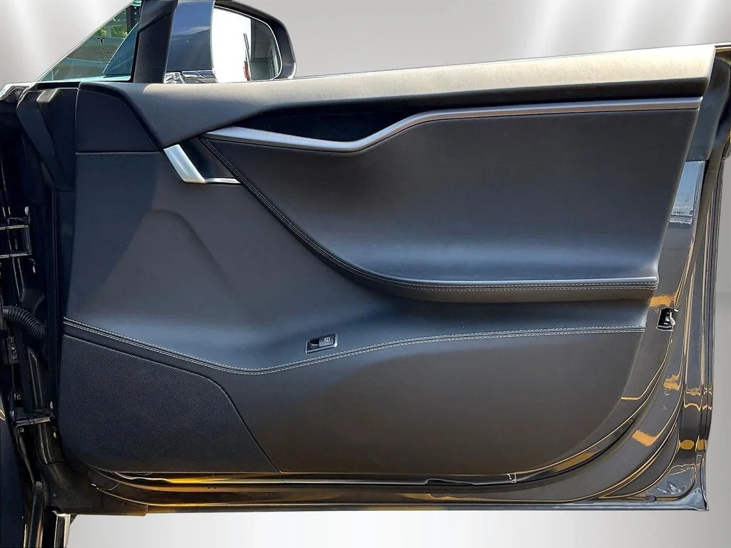 Used 2020  Tesla Performance image 27
