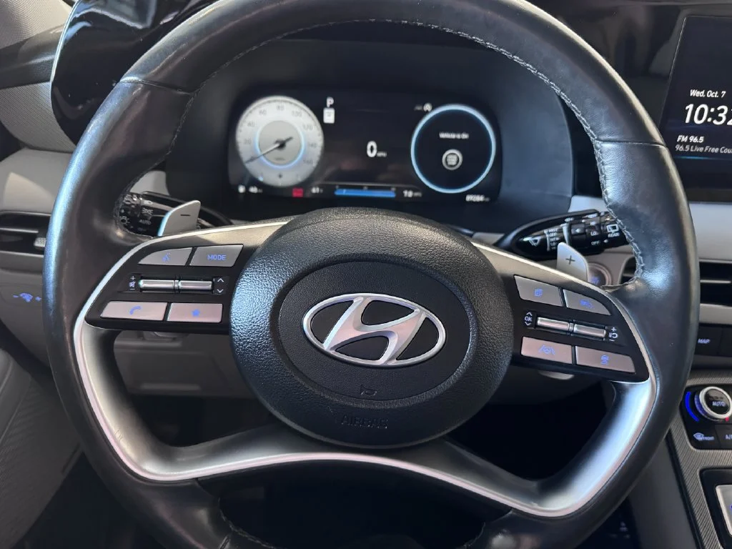 Certified Used 2024 Black Hyundai SEL image 14