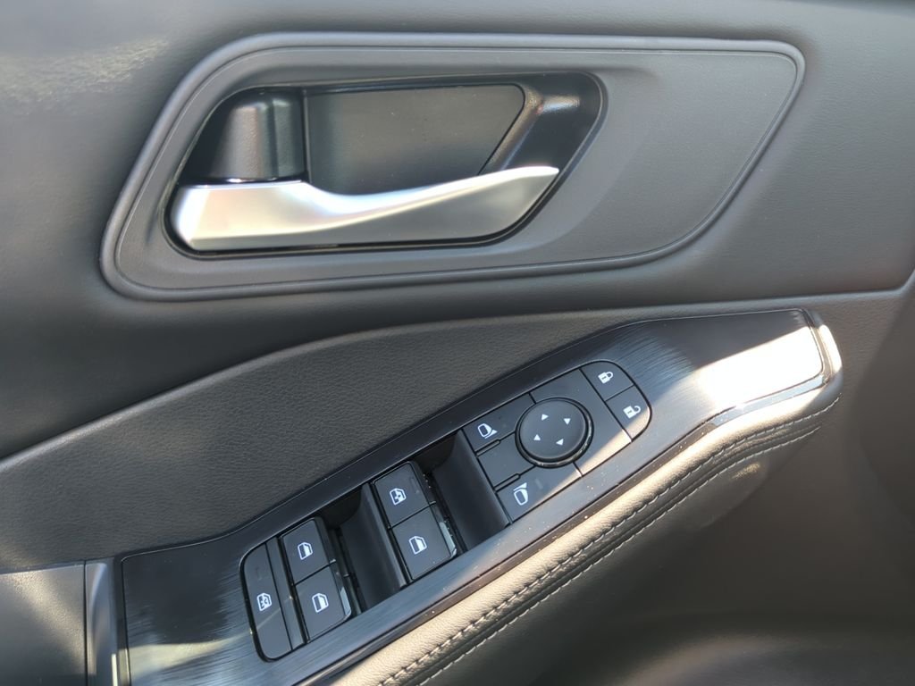 New 2026 Boulder Gray Pearl Nissan SV image 9