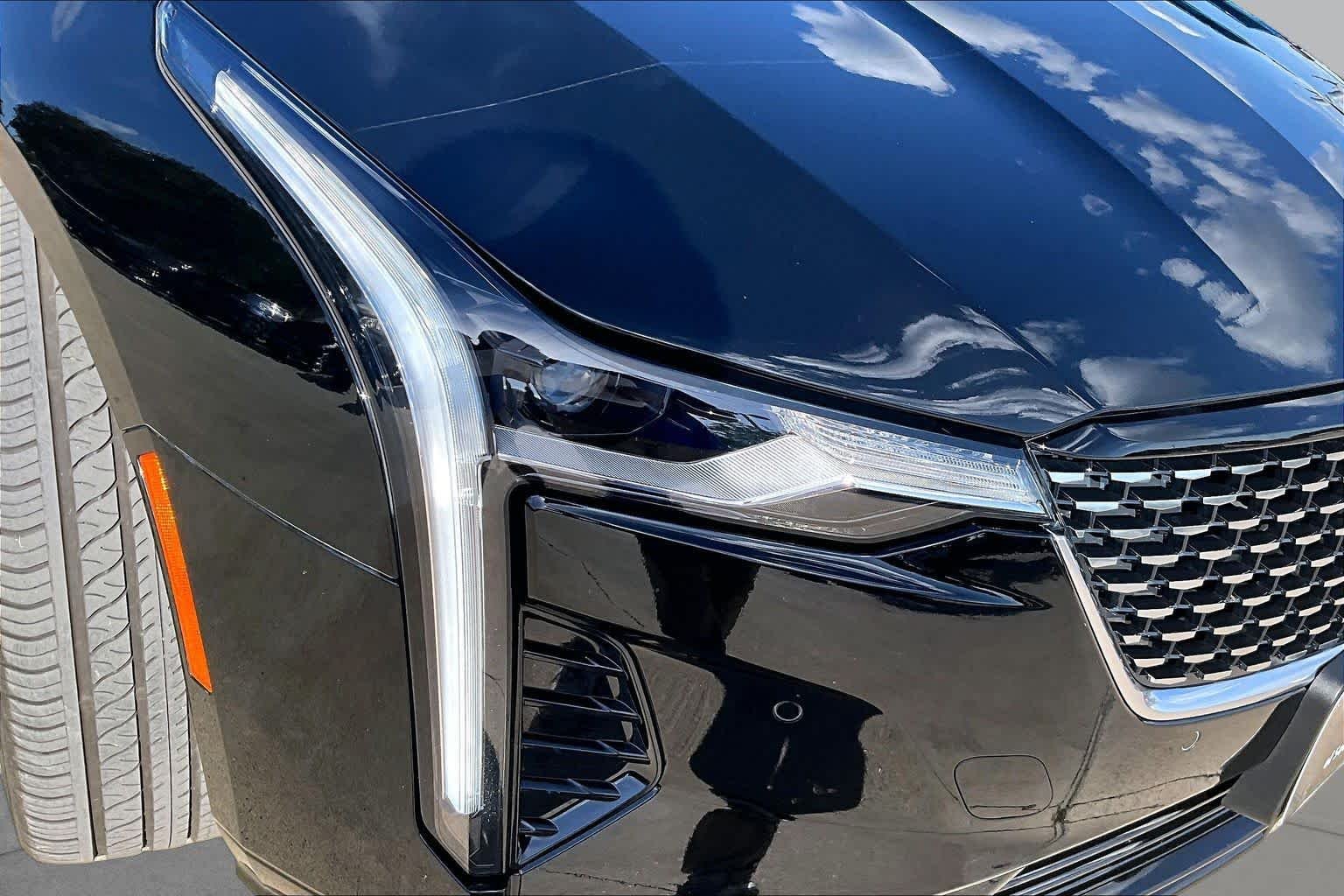 Used 2025 Black Raven Cadillac Premium Luxury image 27