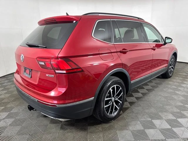 Used 2021 Red Volkswagen 2.0T SEL image 3