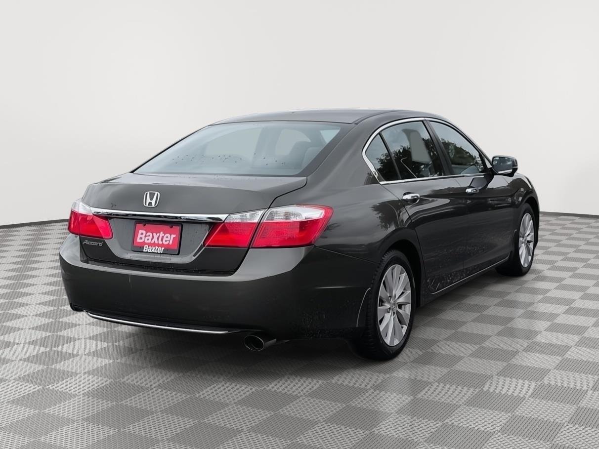 Used 2014  Honda EX image 22