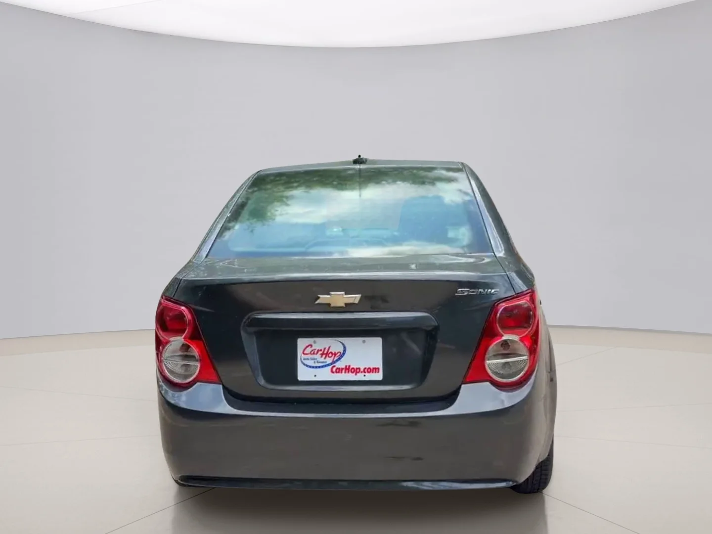 Used 2016 Gray Chevrolet LS image 4