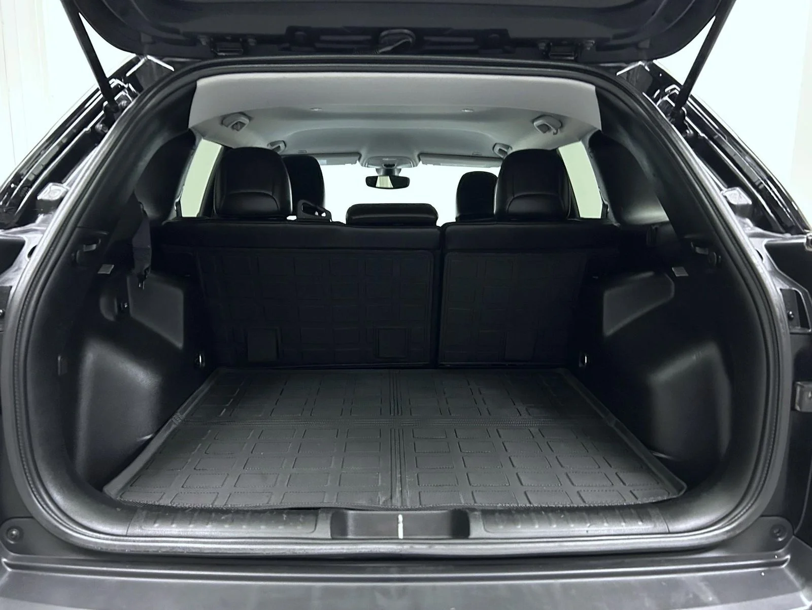 Used 2019 Black Jeep Trailhawk image 21
