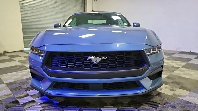 Used 2024 Blue Ford EcoBoost Premium image 3