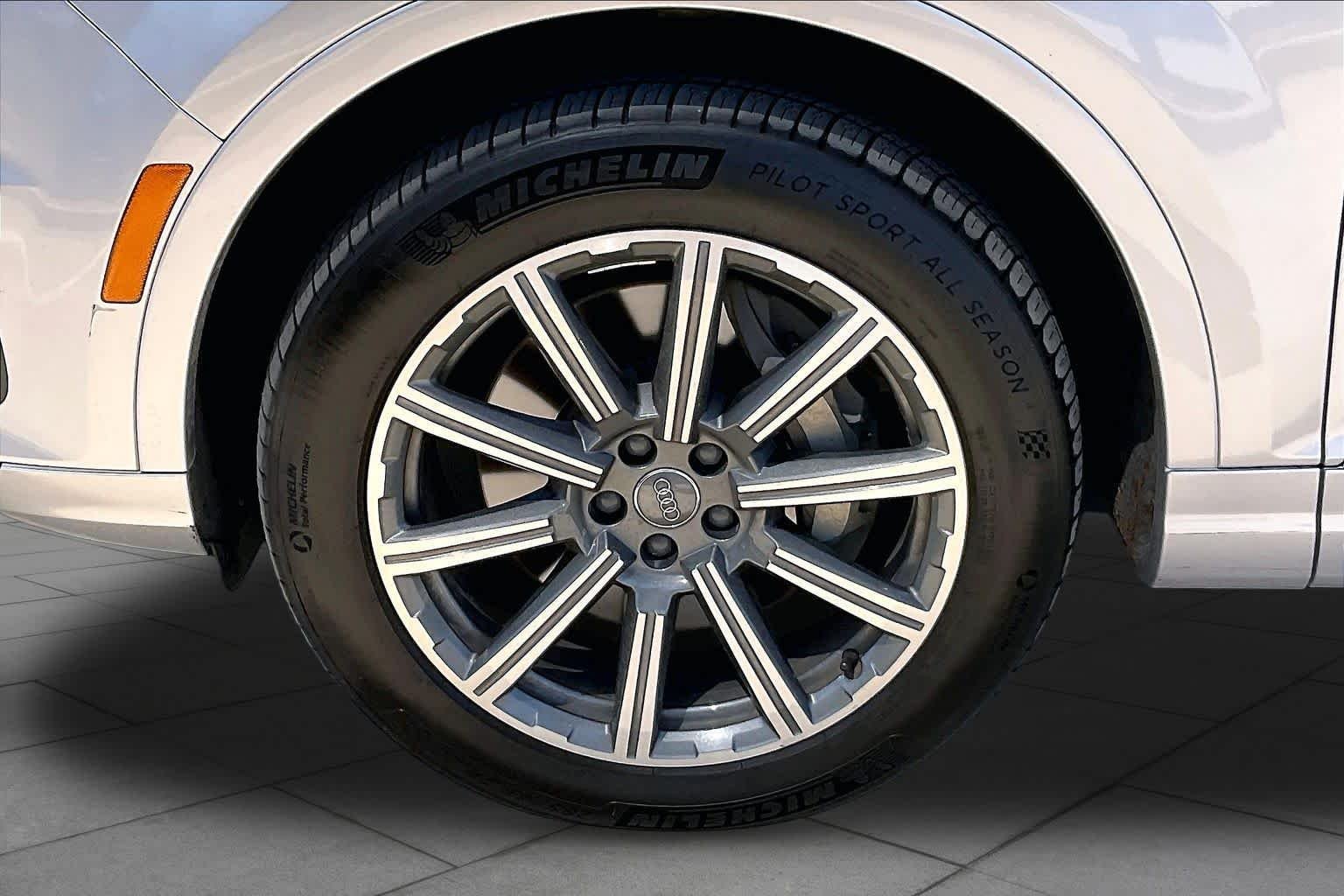 Used 2018 Florett Silver Metallic Audi Prestige image 11