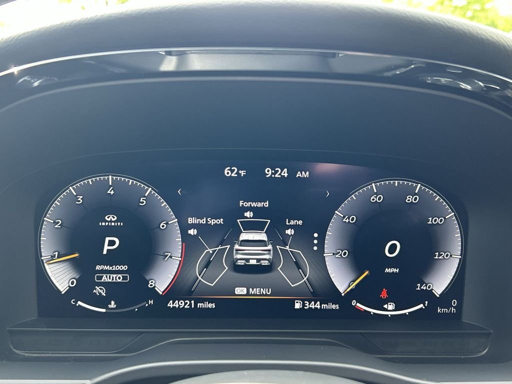 Certified Used 2023 Gray INFINITI LUXE image 19