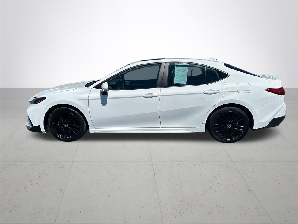 Used 2025 Ice Toyota SE image 10