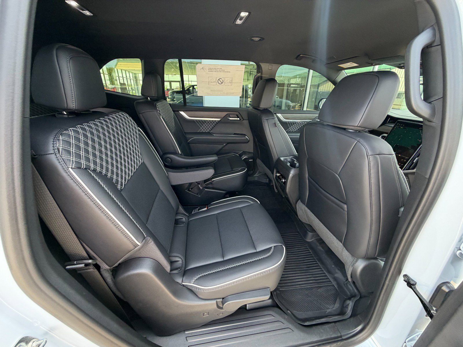 2026 GMC Acadia Denali - Photo 32