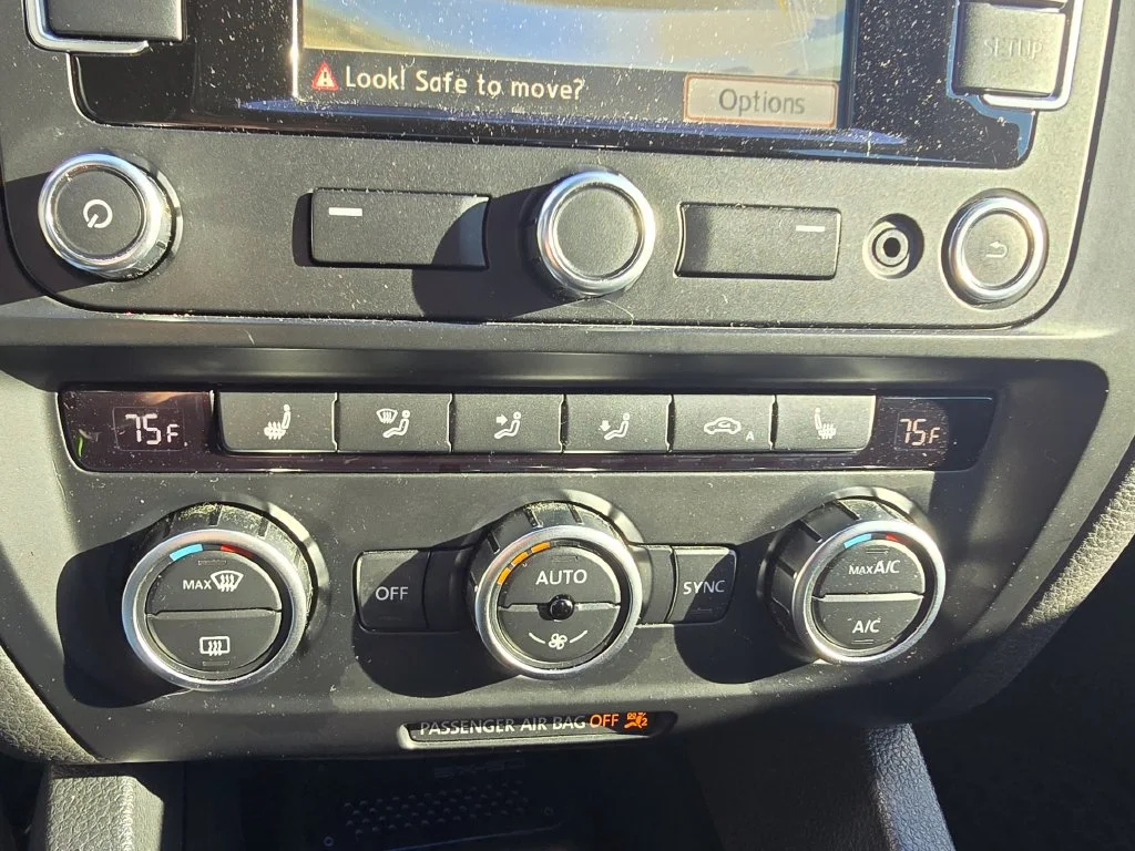 Used 2014 Silver Volkswagen GLI image 29