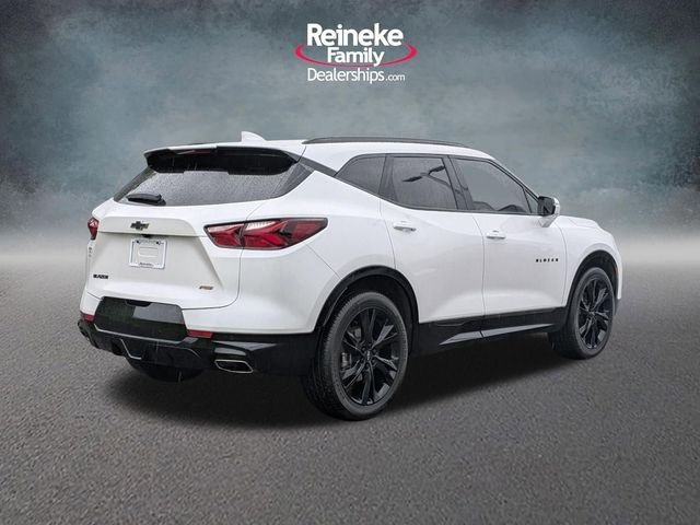 Used 2021 Iridescent Pearl Tricoat Chevrolet RS image 5