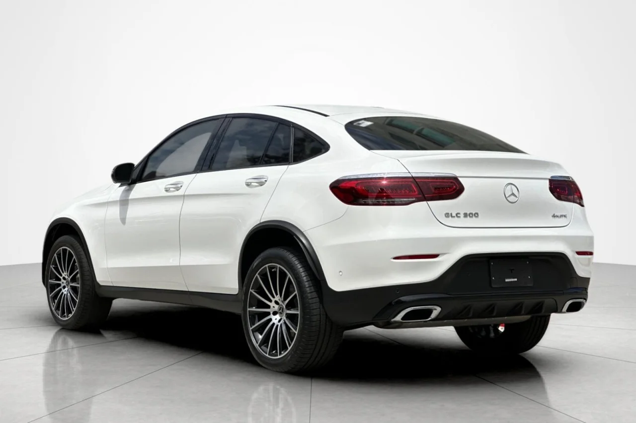 Used 2023 Polar White Mercedes-Benz GLC 300 image 3