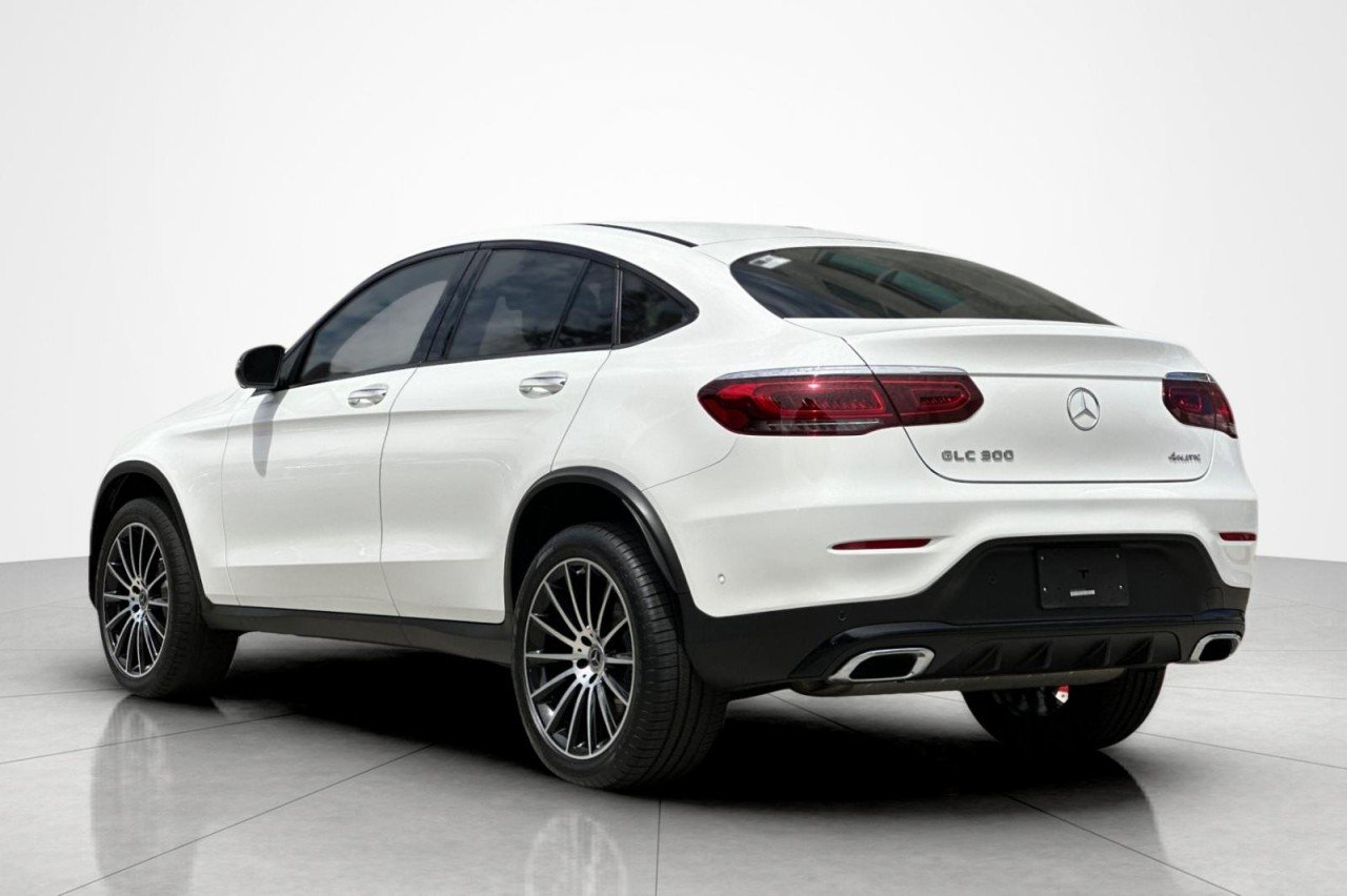 Used 2023 Polar White Mercedes-Benz GLC 300 image 3