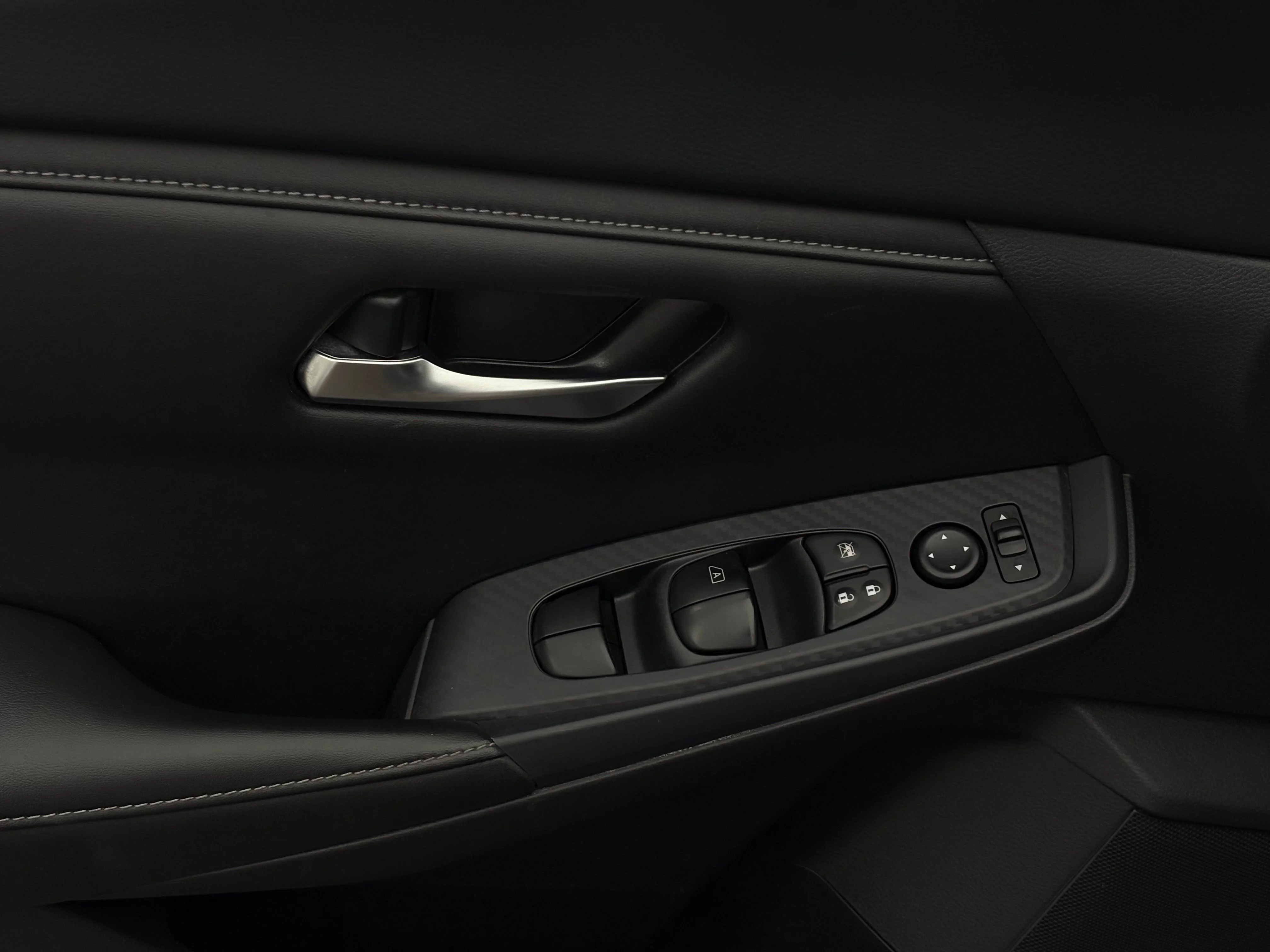 Used 2024 Gun Metallic Nissan SV image 14