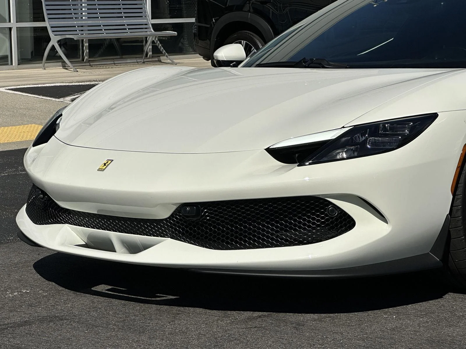 Used 2025 Bianco Cervino Ferrari  image 37