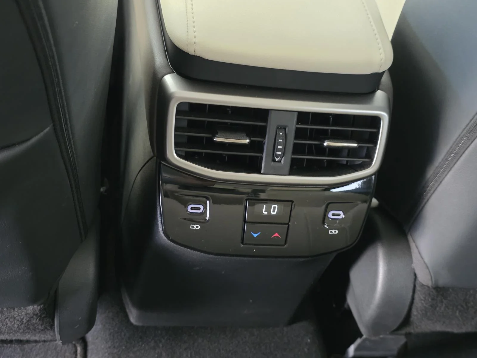 Certified Used 2023 Iridium Lexus 350h Premium image 11