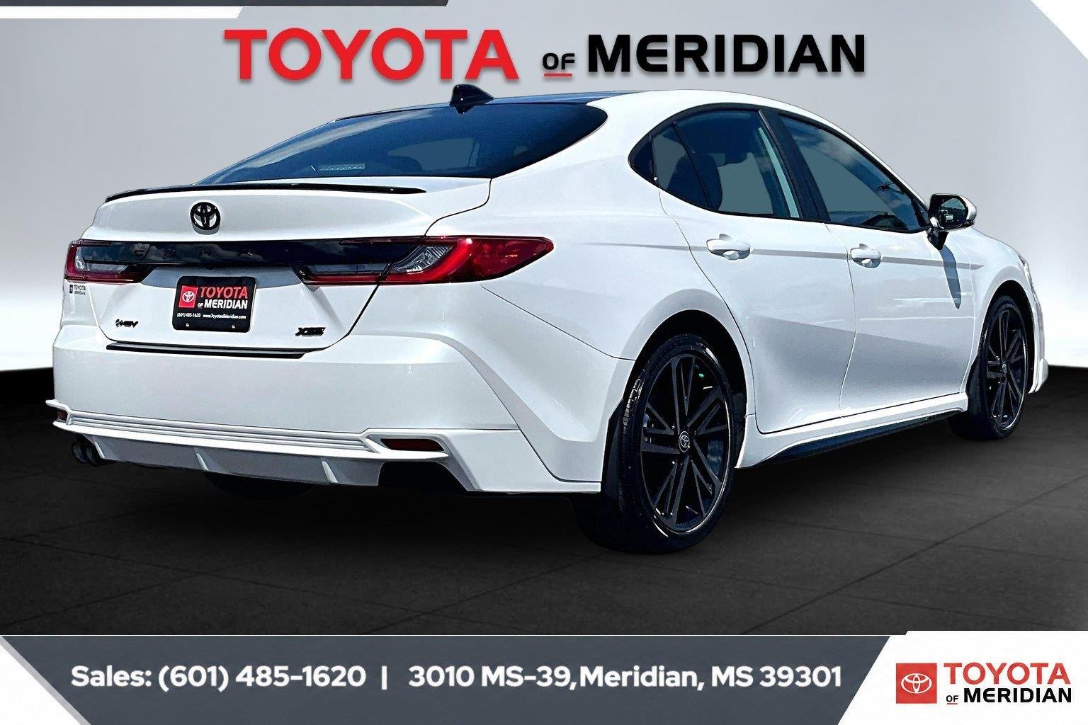 Used 2026 Wind Chill Pearl Toyota XSE image 11