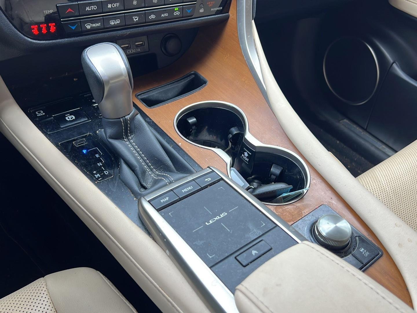 Used 2021 WHITE Lexus  image 20