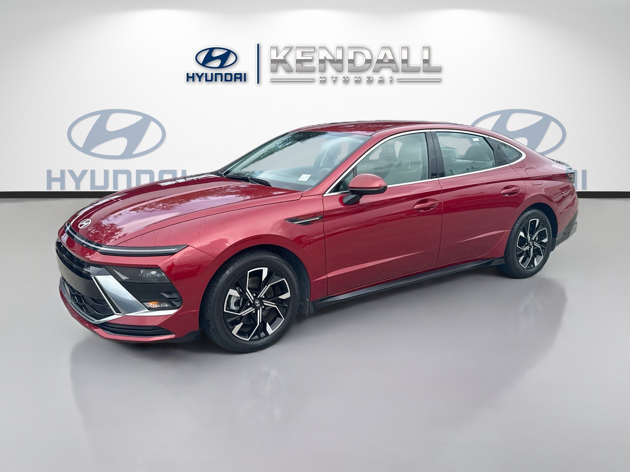 Used 2024 Ultimate red Hyundai SEL image 3