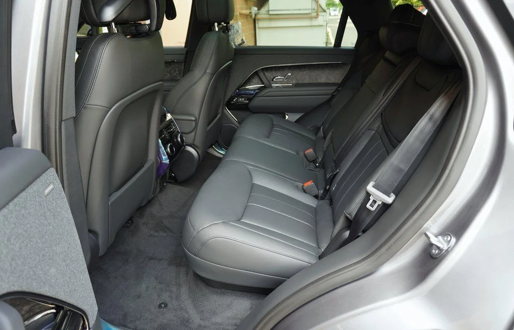 Certified Used 2025 Gray Land Rover Dynamic SE image 28