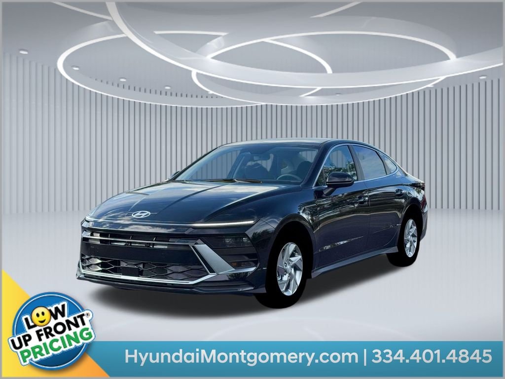 New 2026 Black Hyundai SE image 20