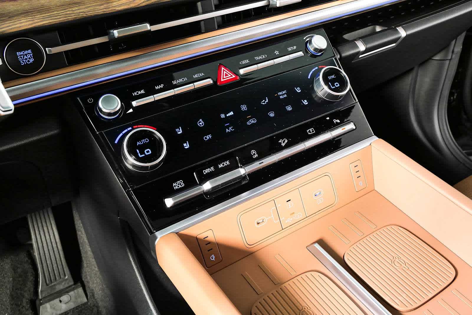 New 2026 Phantom Black Hyundai Limited FWD image 28
