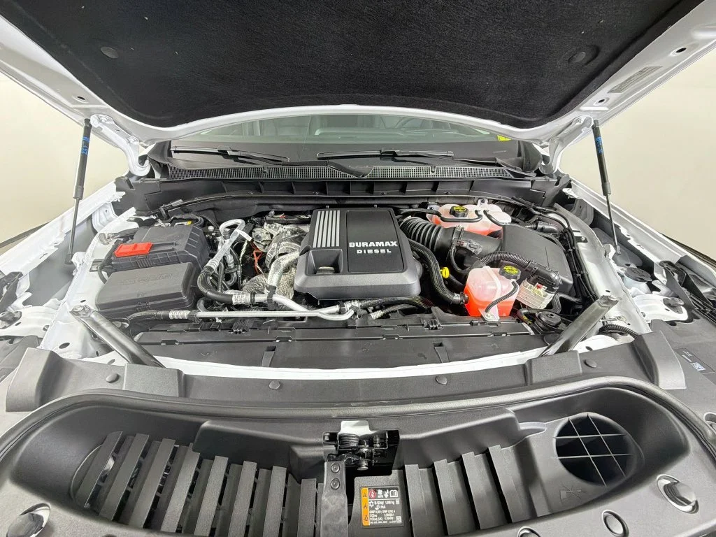 2026 Chevrolet Suburban RST - Photo 29