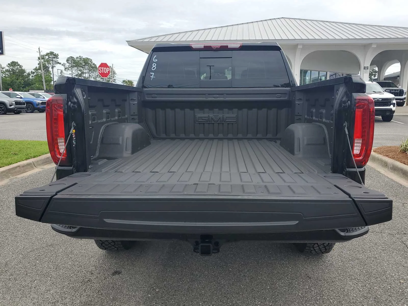 New 2026 Onyx Black GMC AT4X image 29