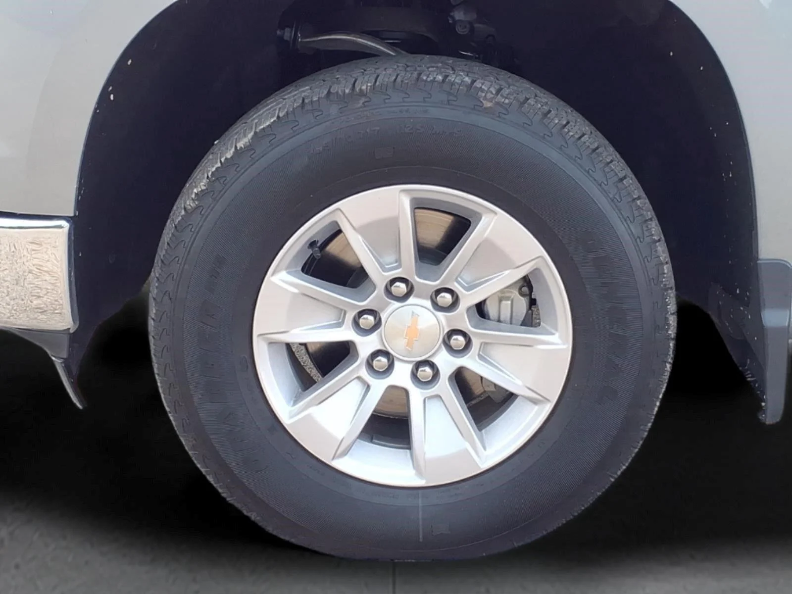 Used 2026 Sterling Gray Metallic Chevrolet LT image 9