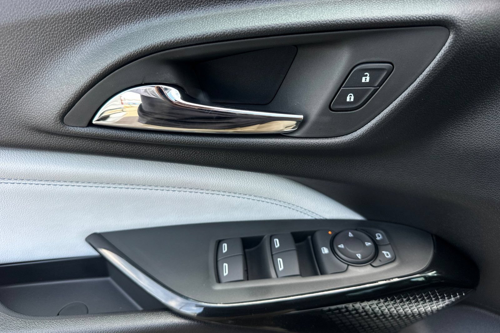 New 2026 Summit White Chevrolet LT image 11