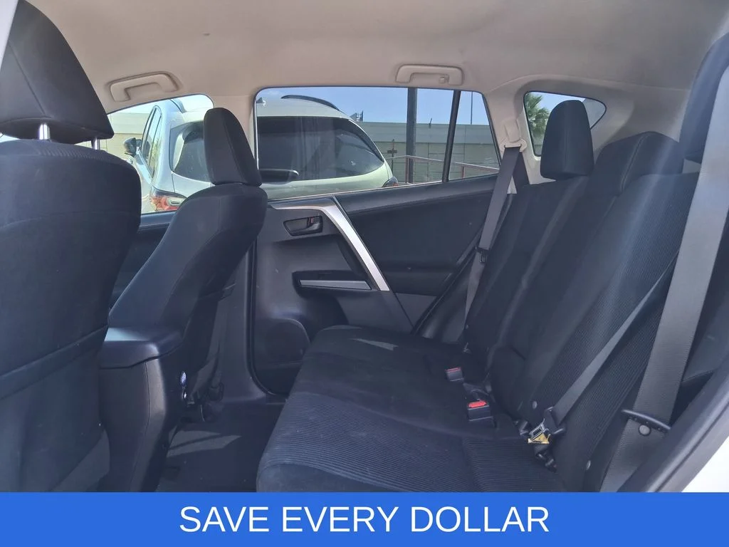 Used 2018 White Toyota LE image 17